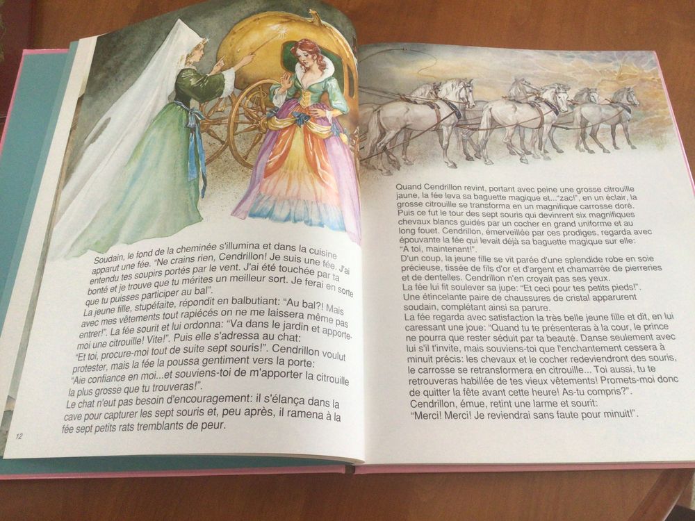  coffret de 4 volumes : "Mes plus beaux contes&nbsp;" i
Jeux / jouets