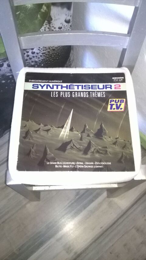 Vinyle Ed Starink
Synth�tiseur 2 - Les Plus Grands Th�mes
10 Talange (57)