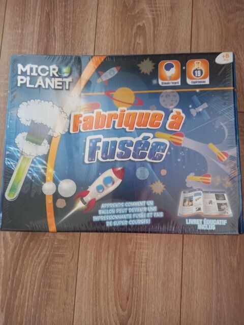 Fabrique � fus�e Micro plan�te + 8 ans 15 Villiers (86)