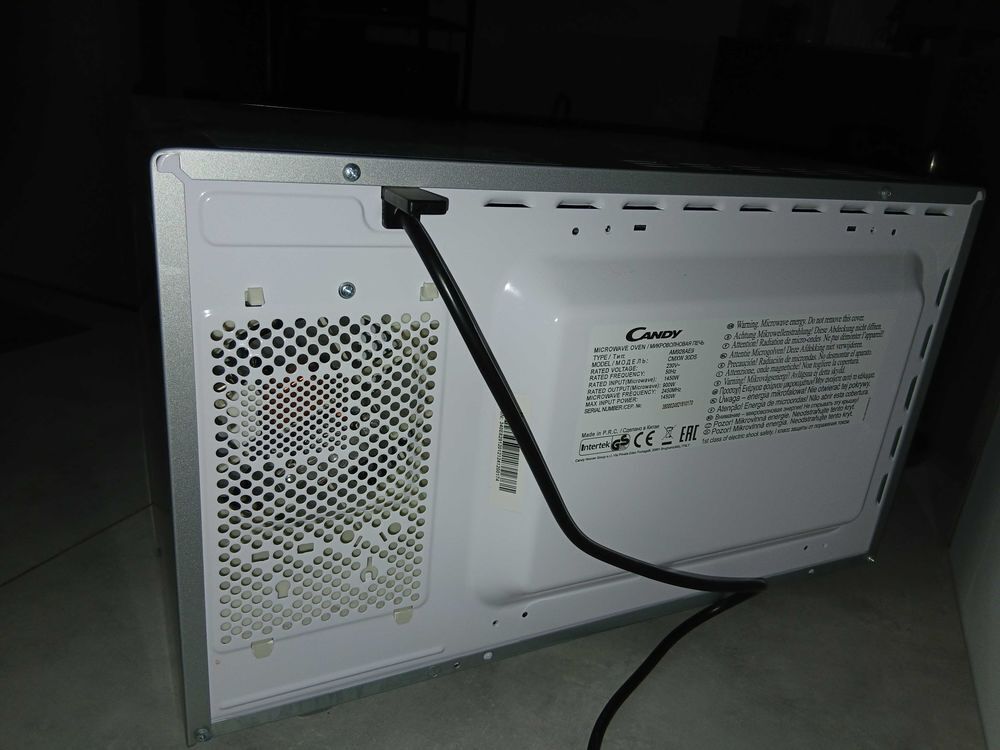 four micro-ondes Electroménager