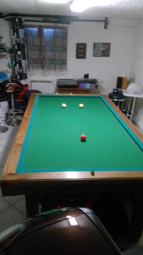 Billard fran�ais 2.40 x 1.30 500 Sablonni�res (77)