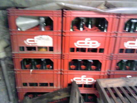 casier a bouteilles plastic nombres10 empilable,marque c.f.r Herblay (95)