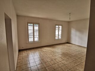  Appartement à louer 4 pièces 80 m² Sézanne