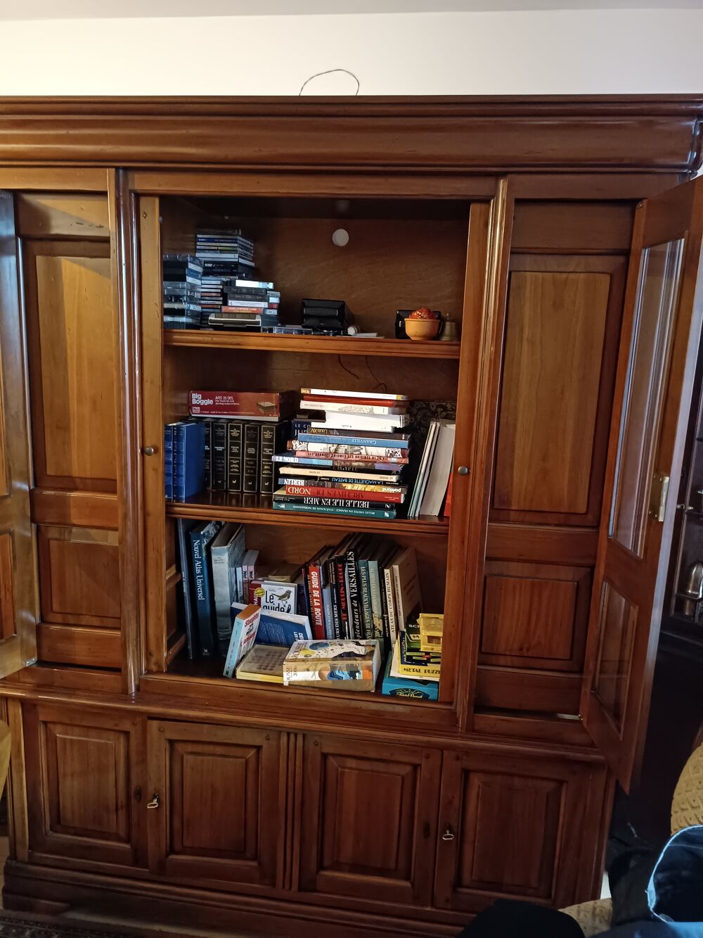 Buffet Louis Philippe en merisier 2 corps Meubles