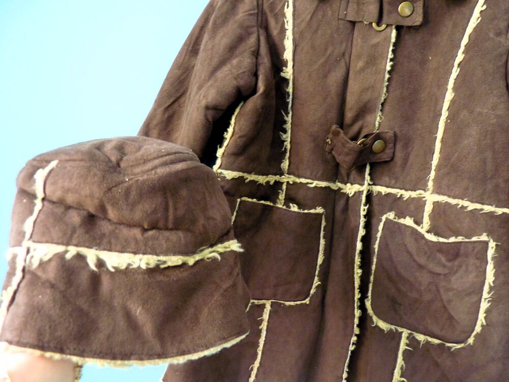 Manteau Fille 3 ans Okaidi daim Marron TBE + bonnet assorti Vêtements enfants