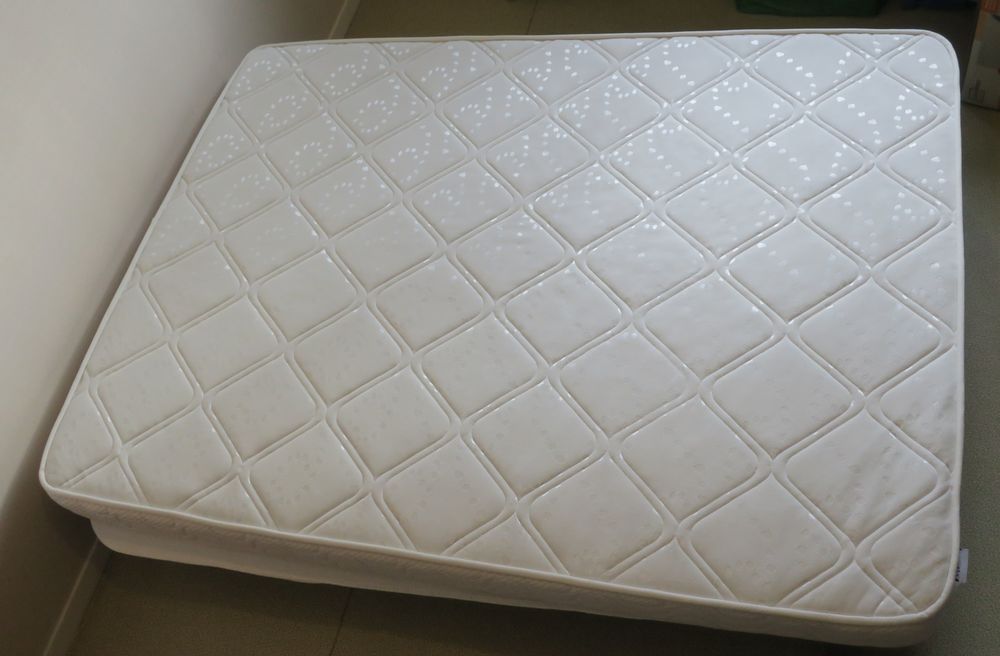 Matelas BULTEX + sommier cadre &agrave; lattes Meubles