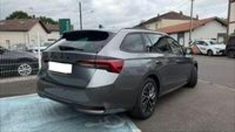 Superb Octavia Combi Sportline 2024 occasion 40100 Dax