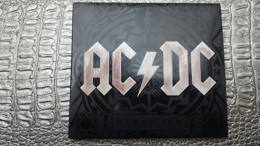 3000 albums cd +- 36.000 titres CD et vinyles