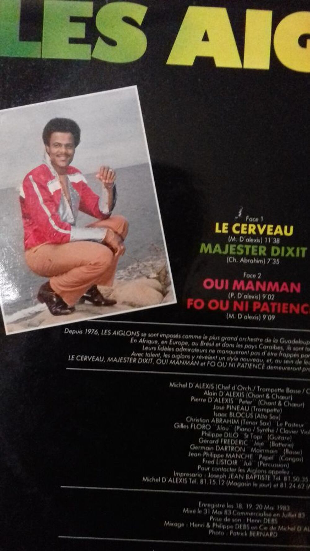 un album vintage de musique tropicale CD et vinyles