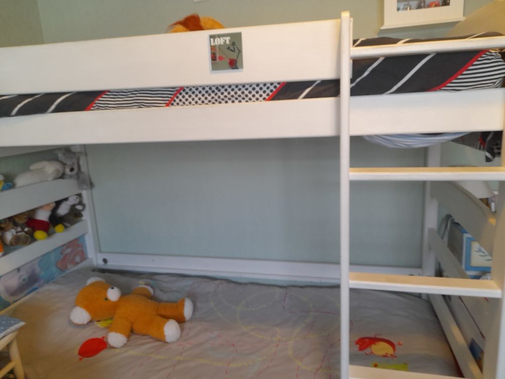 Lits superpos&eacute;s. Mobilier enfants