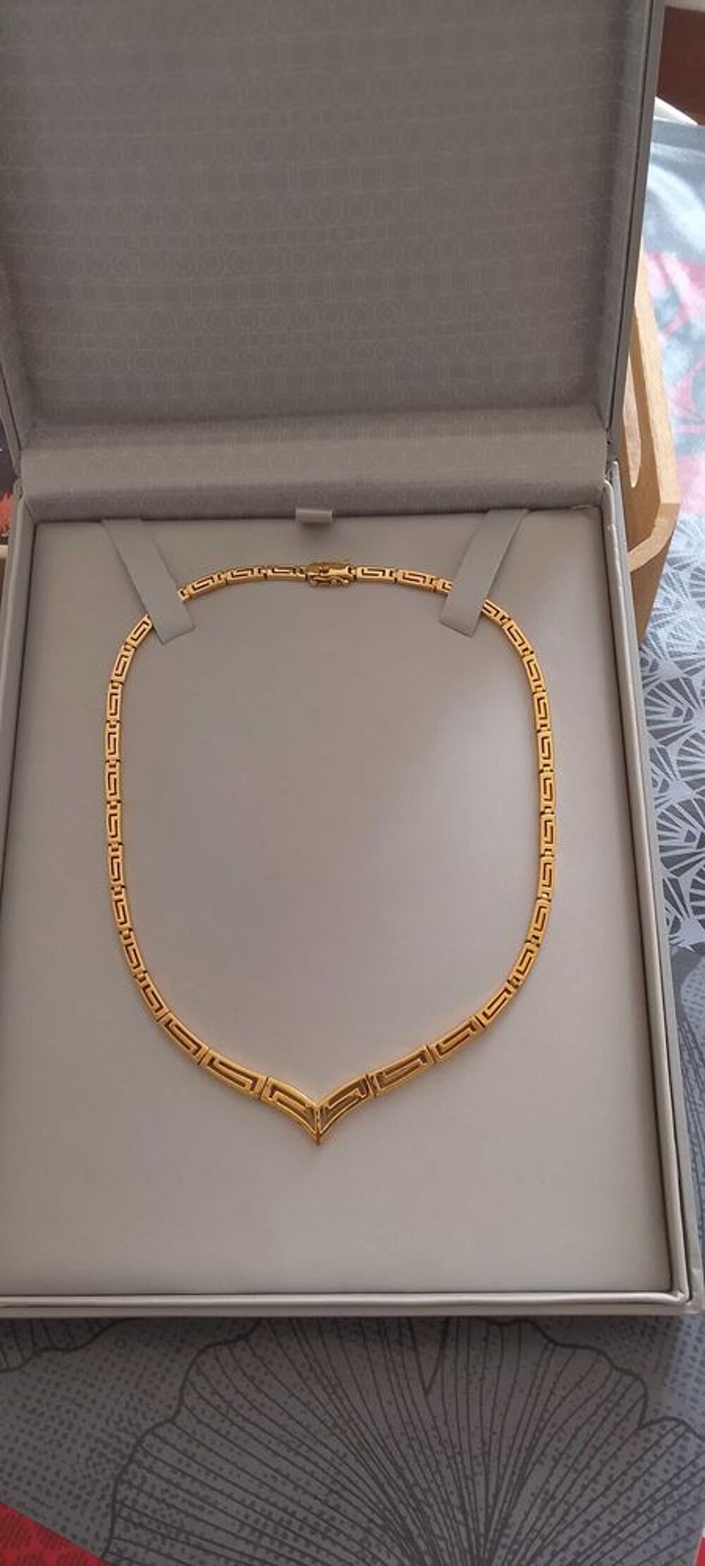 Collier Bijoux et montres