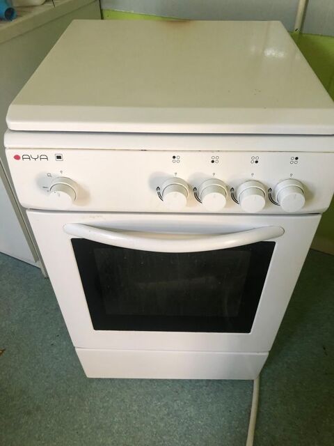 Gazinire avec four 0 Certines (01)