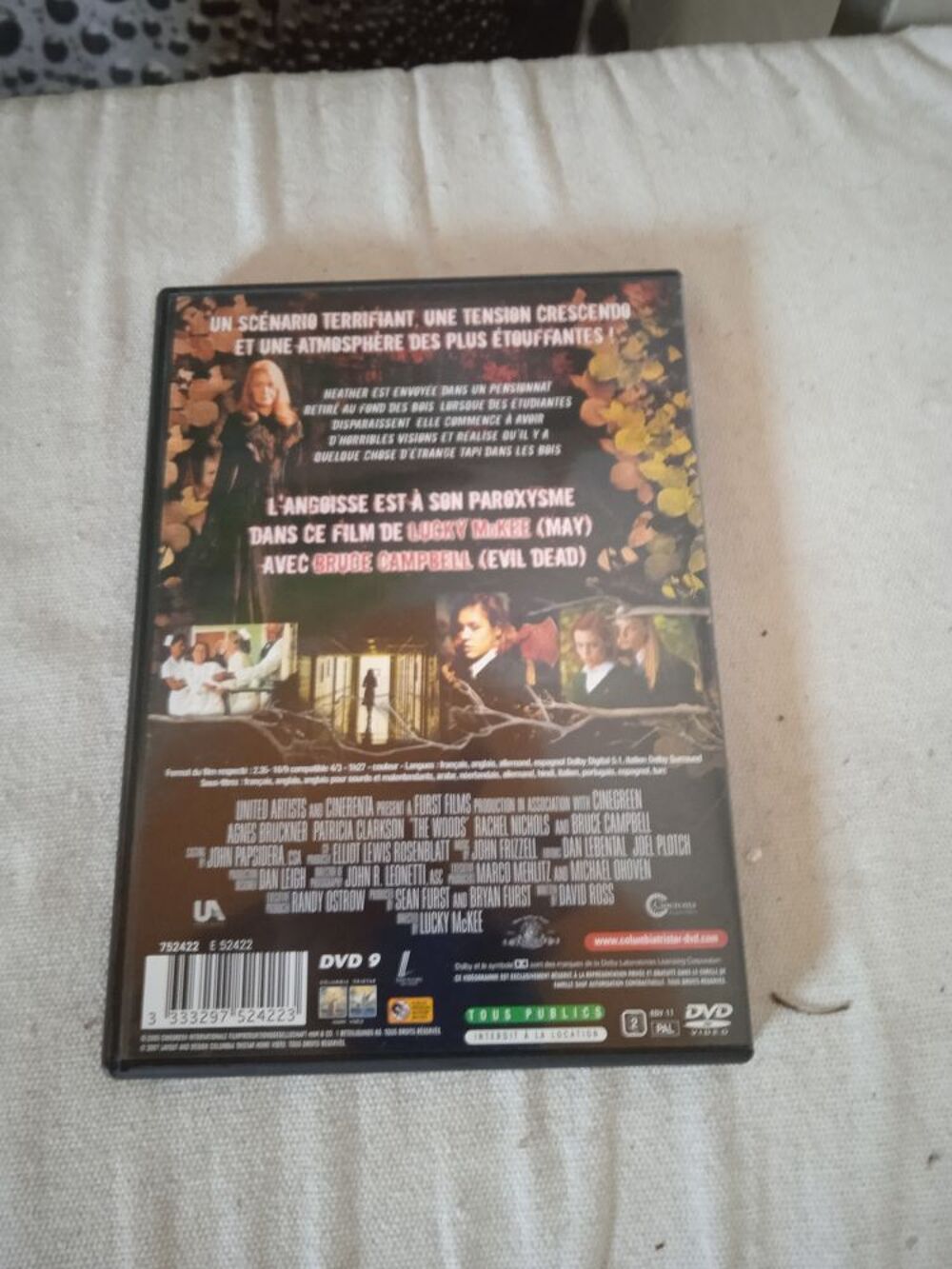DVD The Woods
2007
Excellent &eacute;tat
En Fran&ccedil;ais
Multi langu DVD et blu-ray