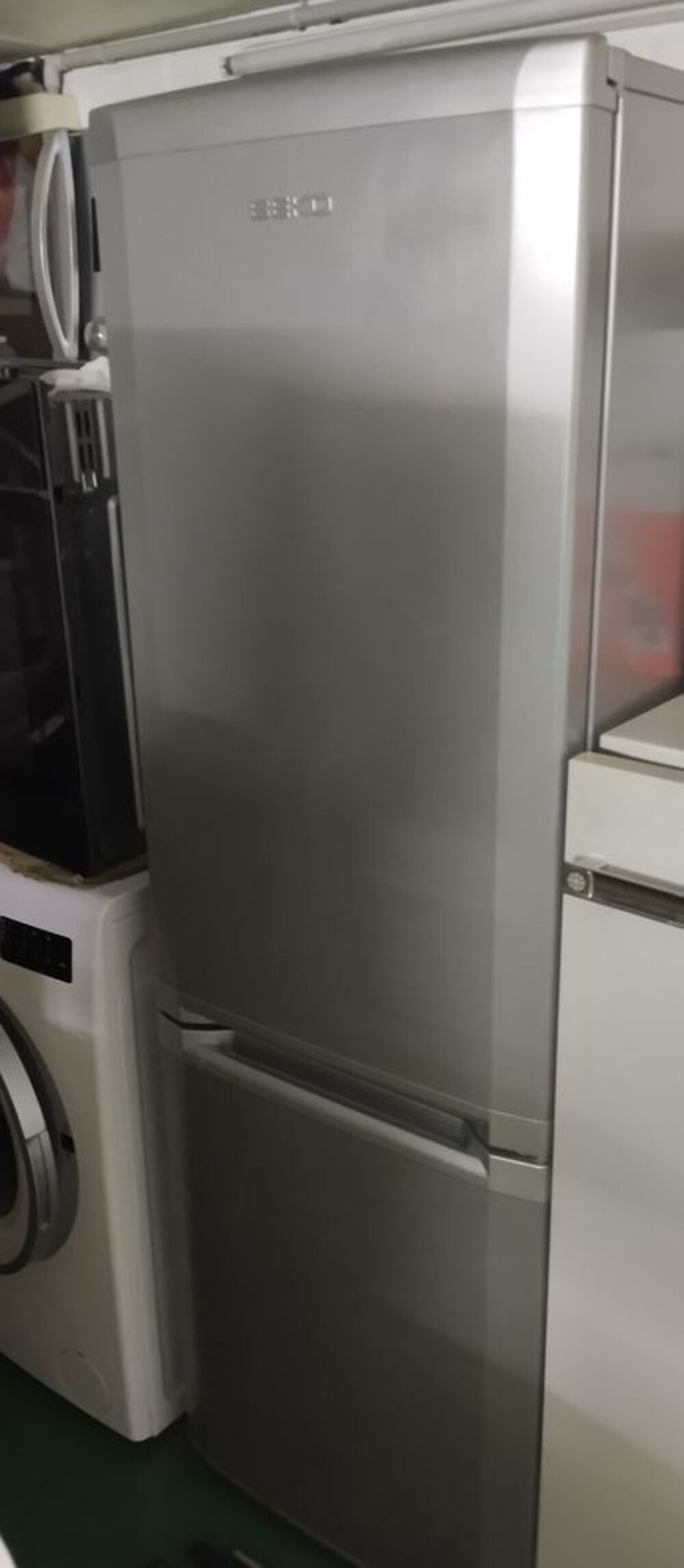 Frigo-cong&eacute;lateur BEKO Electroménager