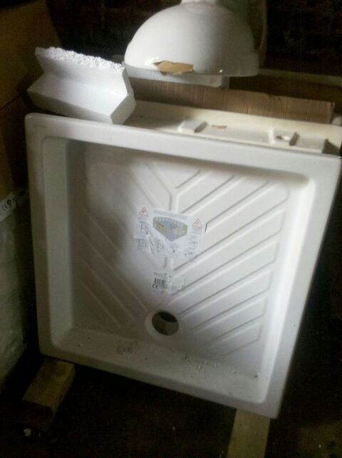 receveur de douche gres  80 par 80 35 Denain (59)