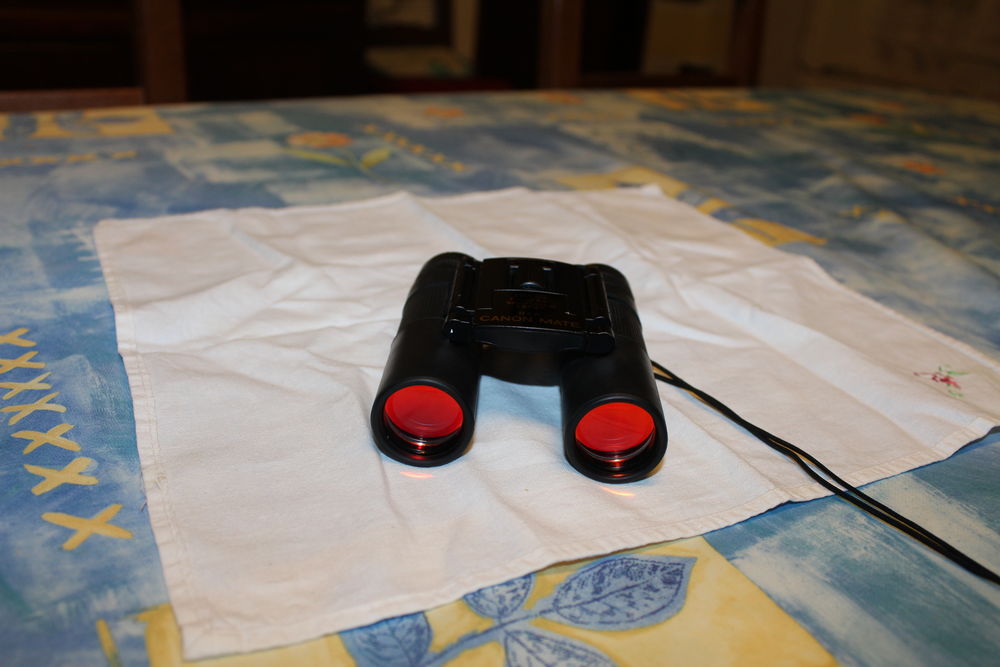 JUMELLES CANON MATE 
Photos/Video/TV