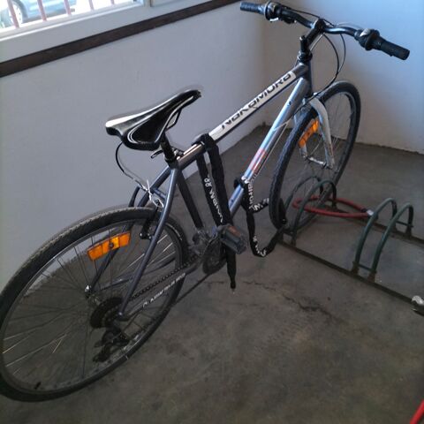 V�lo VTT Nakamura 28 pouces tr�s bon �tat 210 Cachan (94)