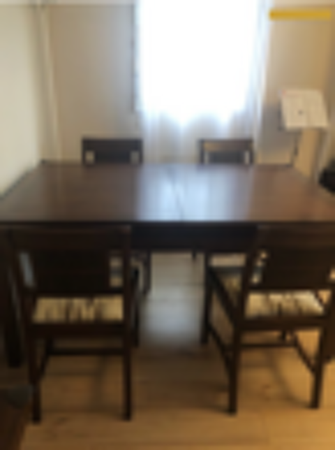 Table de salle &agrave; manger avec 4 chaises - La Maison Coloniale Meubles