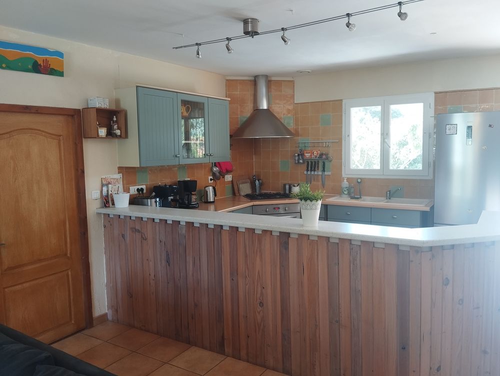 Vente Maison Maison avec piscine, terrasses et jardin au Salagou. Octon