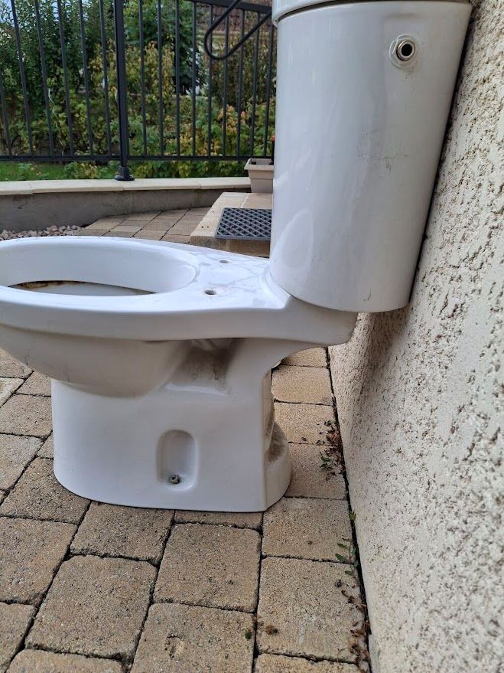 cuvette WC 
r&eacute;servoir 3/6 l
jacob delafon 
sortie verticale Meubles