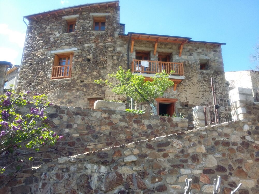 Vente Maison Maison 4 faces, vue sur le Canigou, à AYGUATEBIA 66360. Ayguatébia-talau
