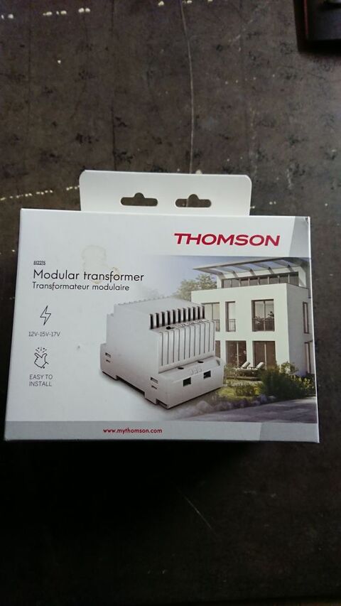 Plaque de rue et interphone. 50 Senlis (60)