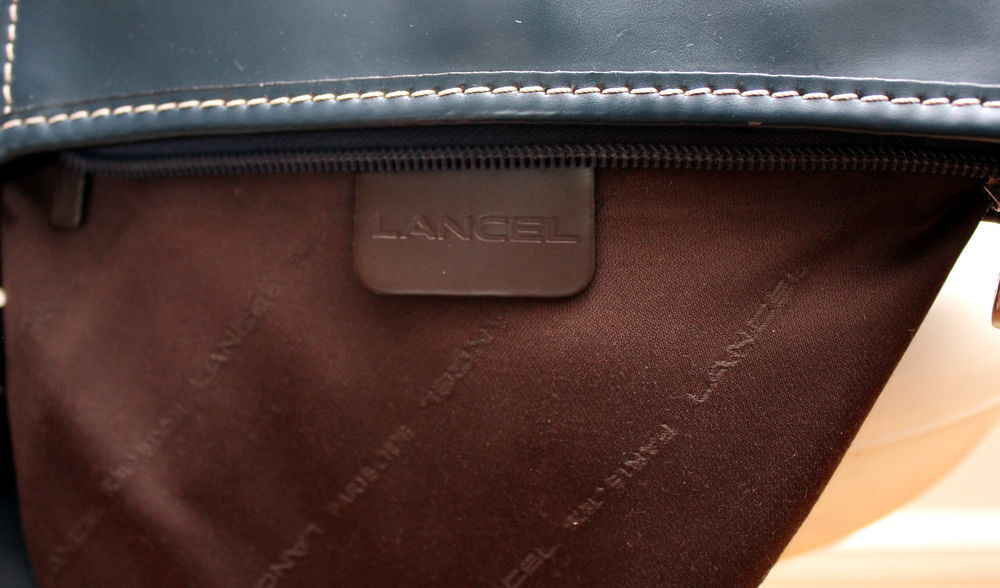 Sac cuir bleu bandouli&egrave;re LANCEL Maroquinerie