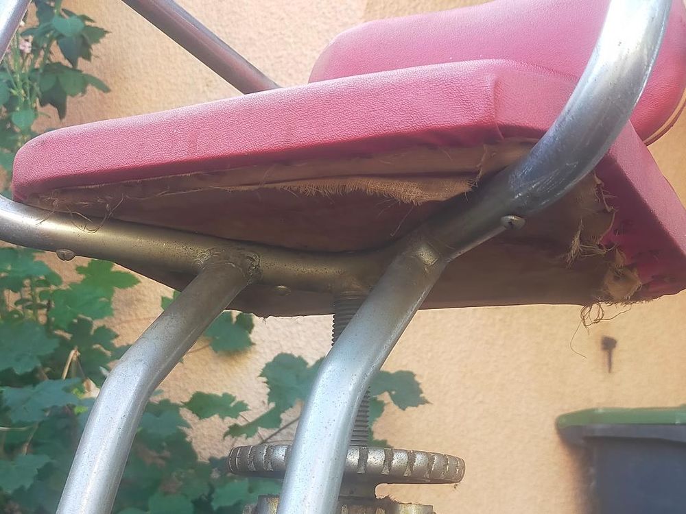 Lot de chaises. A venir chercher. Meubles