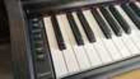 Piano droit Yamaha U3A Syst&egrave;me silencieux noir laqu&eacute; Instruments de musique