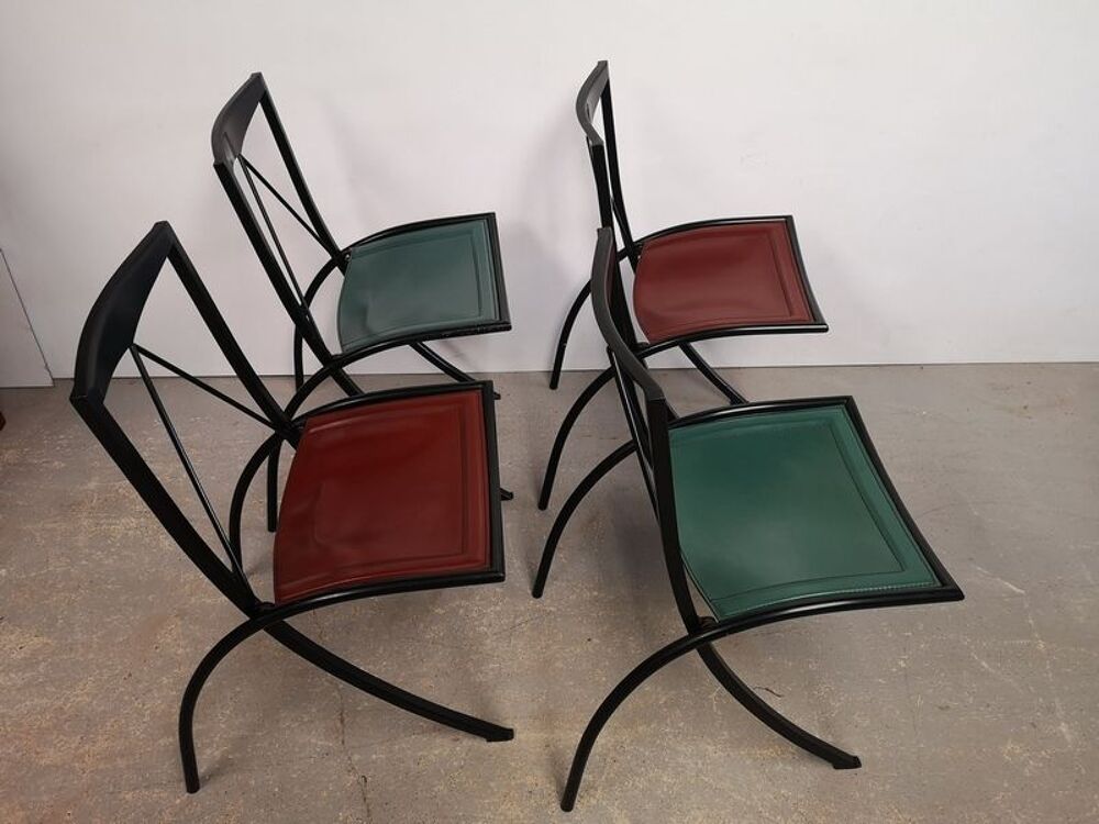 Quatre chaises design vintage Meubles