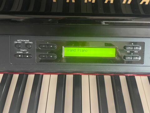 Piano numrique yamaha clavinova clp-480 2000 Nointel (95)