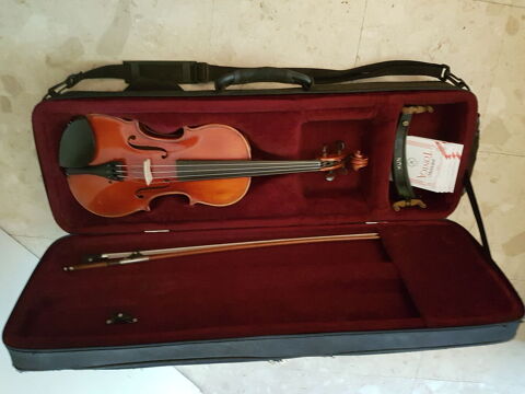 Violon entier modèle Stradivarius, excellent état 1250 Ivry-sur-Seine (94)