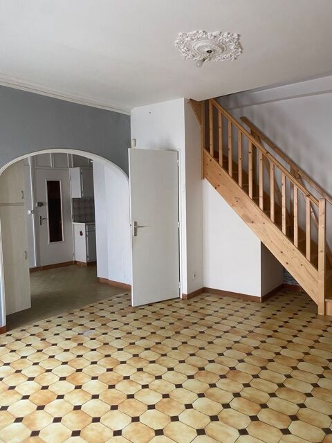   maison dans centre de Noyant 49490 T4 avec jardin Maison - 4 pièce(s) - 95 m²