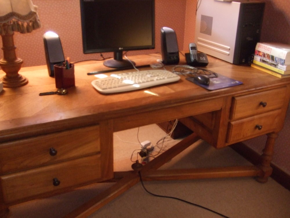 Bureau en ch&ecirc;ne massif Meubles