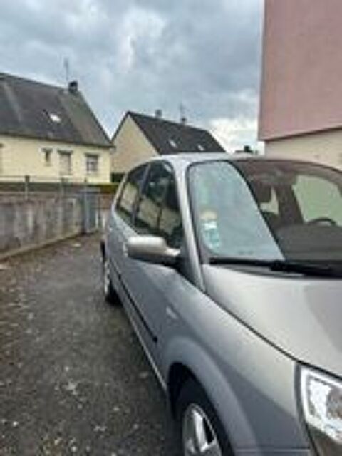 Sc&eacute;nic M&eacute;gane 1.6i 16V RXT 2003 occasion 50000 Saint-L&ocirc;