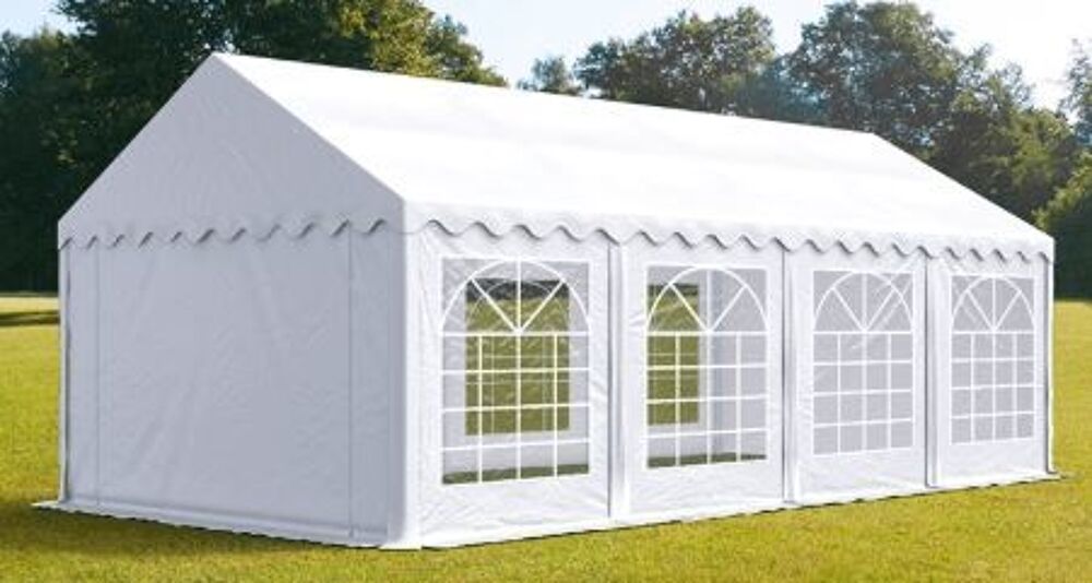 Chapiteaux 4 m x 8 m. Jardin