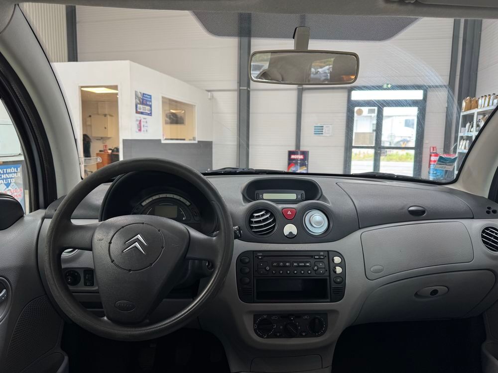 C3 1.4i Pack Ambiance 2002 occasion 56400 Brech
