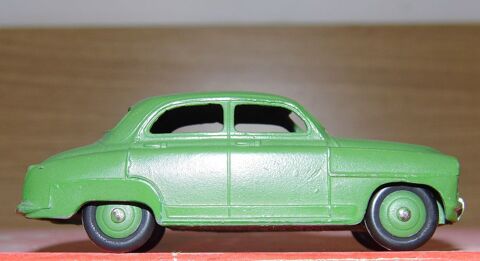 Dinky toys 24U SIMCA 9 ARONDE MECCANO 24U voiture collection vintage jouet ancien 40 Dunkerque (59)