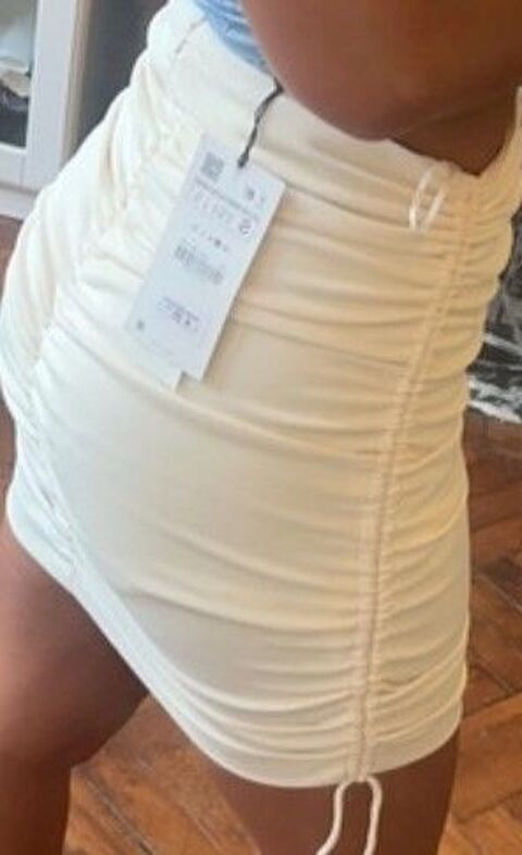 jupe Zara neuve 10 Paray-le-Monial (71)