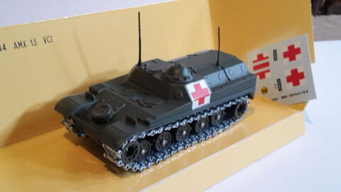 Char militaire A.M.X. VCI 25 Follainville-Dennemont (78)