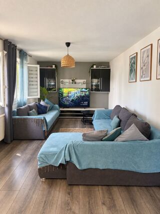  Appartement à louer 3 pièces 71 m²