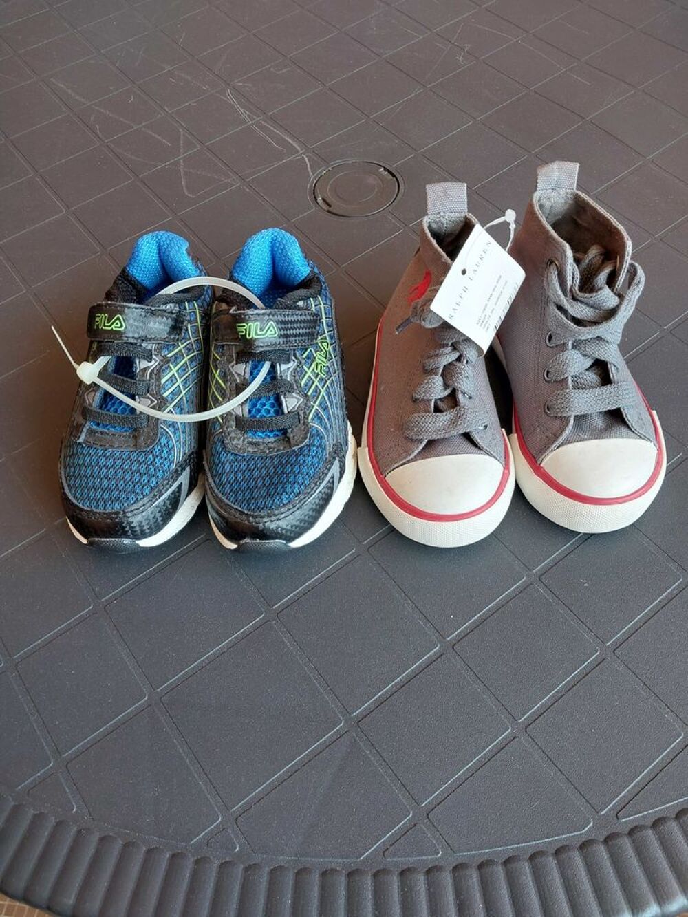 Chaussures baskets pour enfants de 2 &agrave; 3 ans Chaussures
