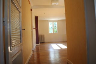  Appartement à louer 5 pièces 135 m²