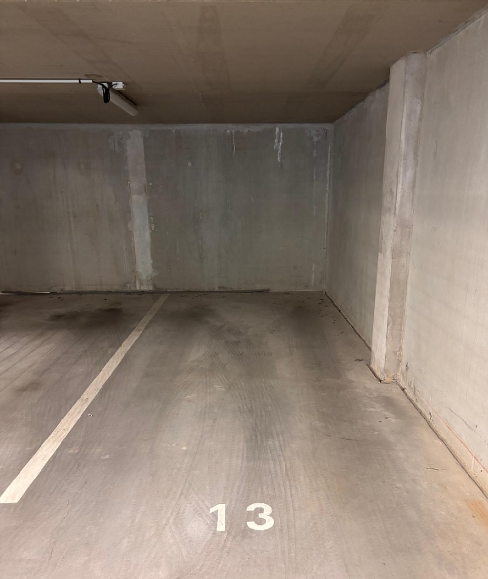 Location Parking/Garage Place de parking ? Nantes centre Dobrée Graslin ? ru Nantes
