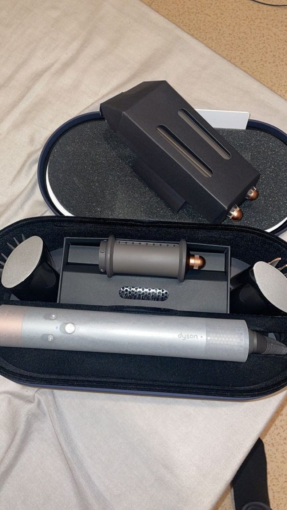 Dyson Airwap complete long Electroménager