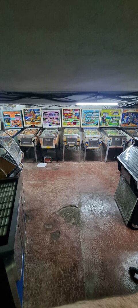 En panne ou a restaurer recherche jukebox flipper de bar 2000 Saint-Nicolas-de-Port (54)