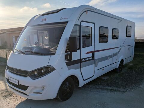 Camping car Camping car 2016 occasion ROULLET ST ESTEPHE 16440