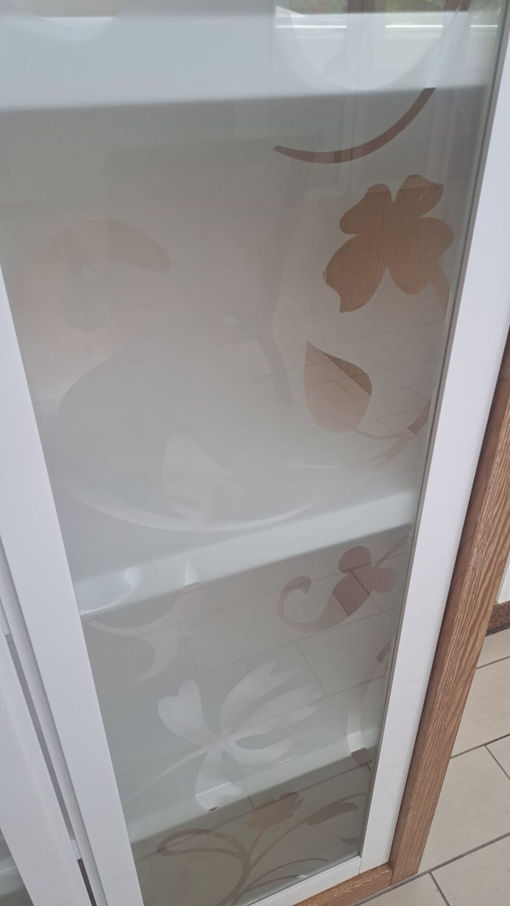 BUFFET VITRE CHENE LAQUE BLANC Meubles