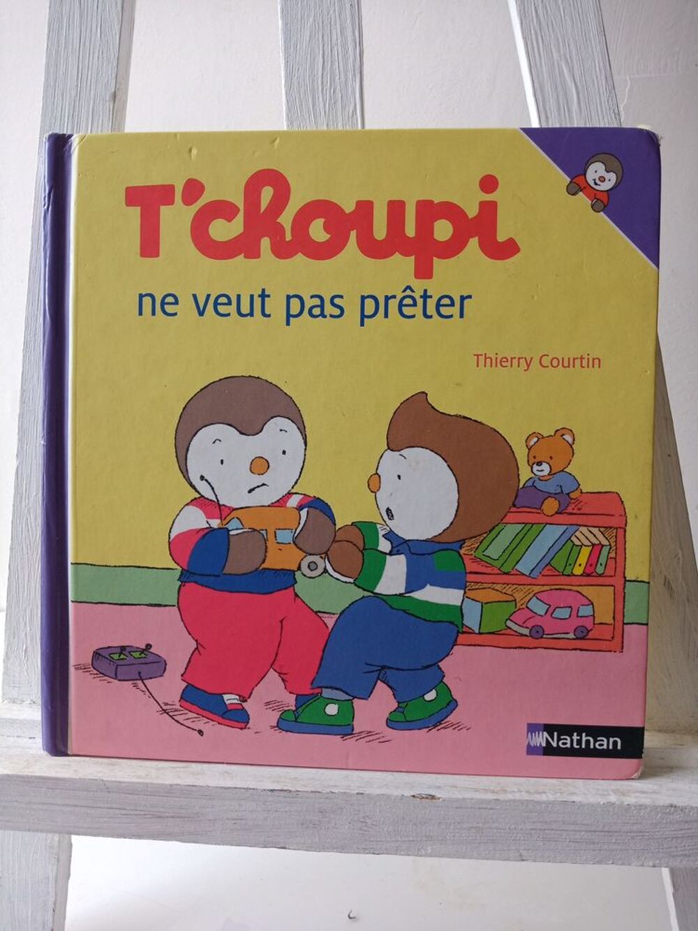 T'choupi ne veut pas pr&ecirc;ter Livres et BD