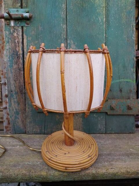Lampe Rotin Vintage Design Louis Sognot 
120 Loches (37)